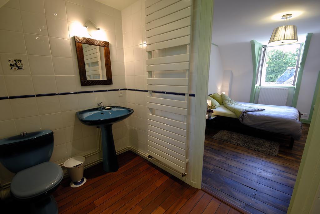 Bed and Breakfast La Grande Sauvagere Saint-Pierre-de-Plesguen Номер фото