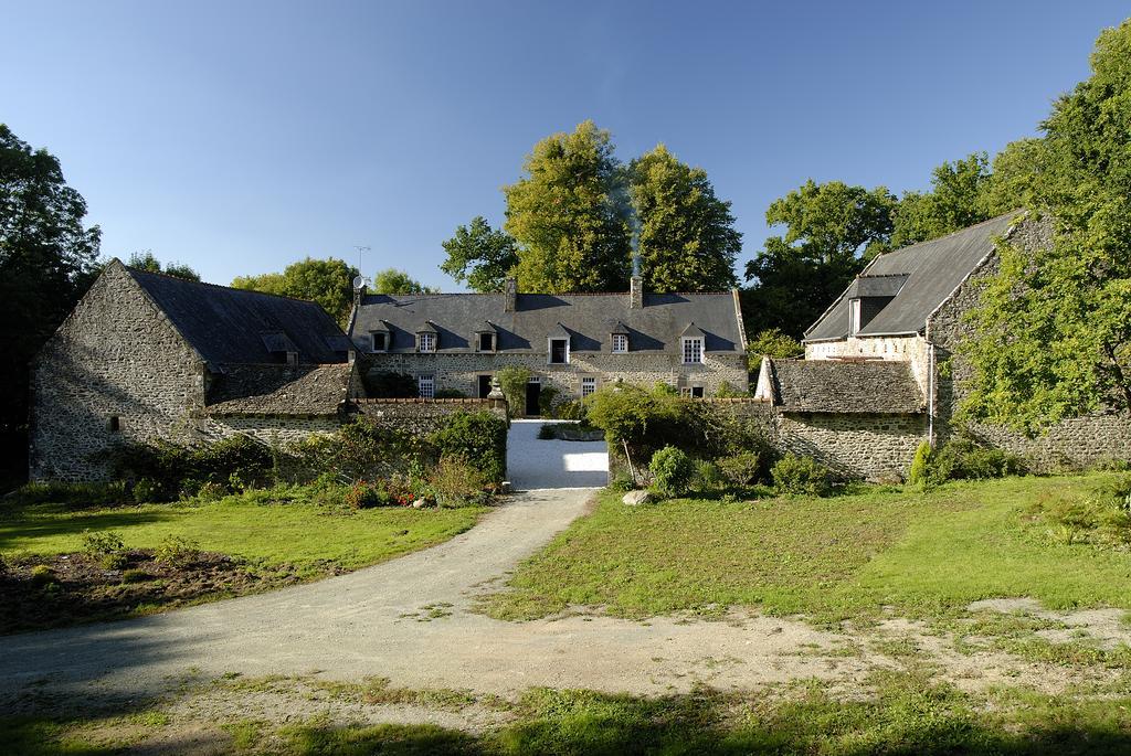 Bed and Breakfast La Grande Sauvagere Saint-Pierre-de-Plesguen Экстерьер фото