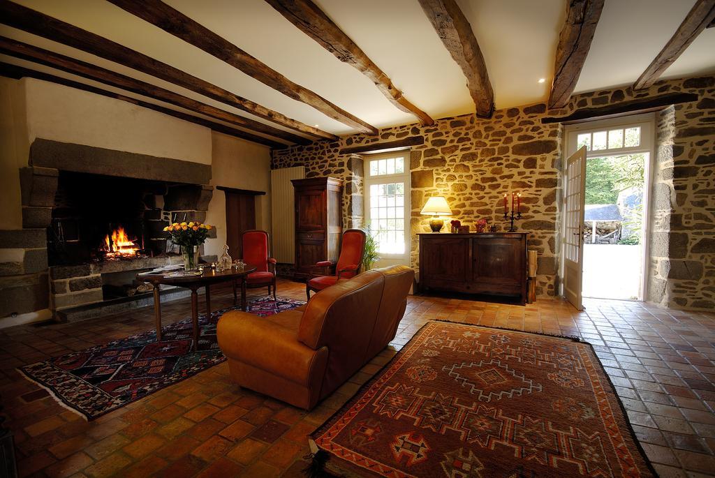 Bed and Breakfast La Grande Sauvagere Saint-Pierre-de-Plesguen Экстерьер фото